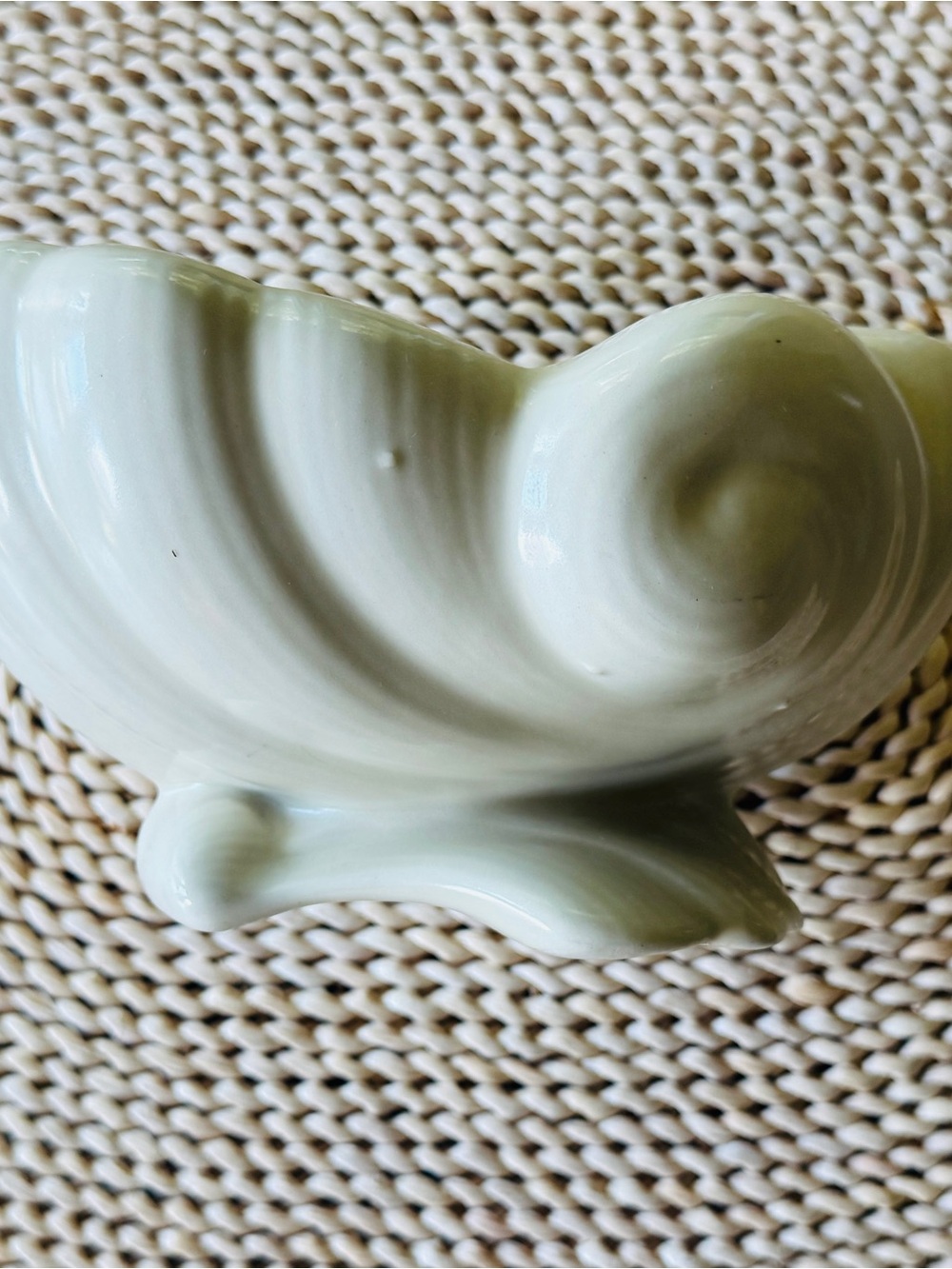 Vintage Cream Ceramic Shell-Form Bowl - Picture 3 of 5